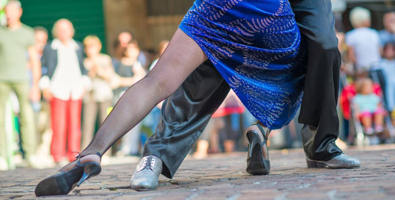 professional tango dancers