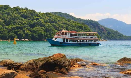 ilha-grande-brazil-boat-anchored-in-serene-waters