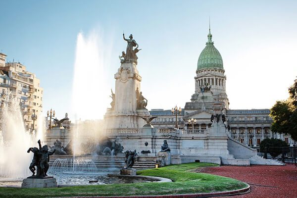 tours of iguazu falls from buenos aires