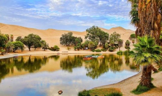 peru’s-desert-paradise-with-lagoon-oasis-and-backdrop-of-sand-dunes