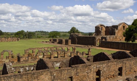 beautiful-jesuit-ruins-in-paraguay