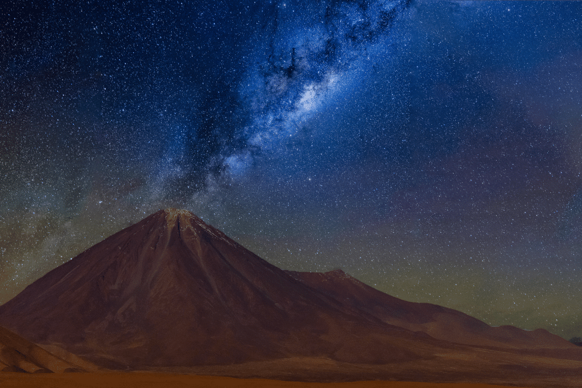 Atacama-Desert-at-Night in Chile, volcano view