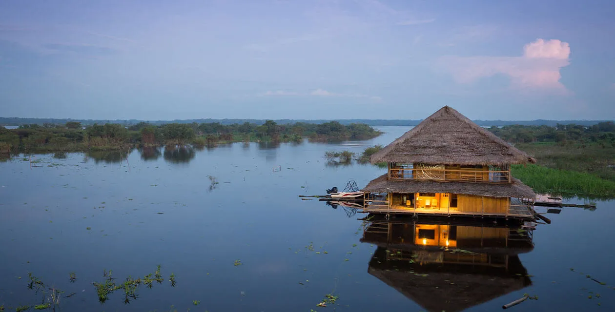 floating home in the amazon