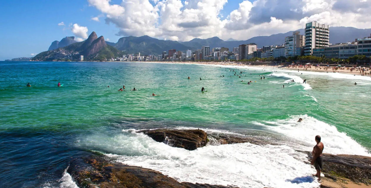 meeting point between ipanema and copacabana