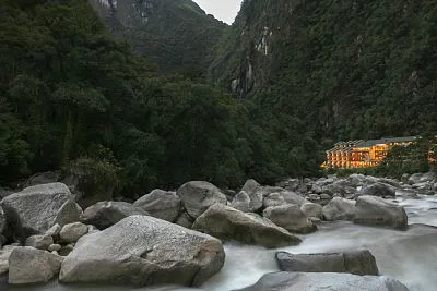 Stay-in-Machu-Picchu