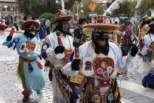 inti raymi dancers
