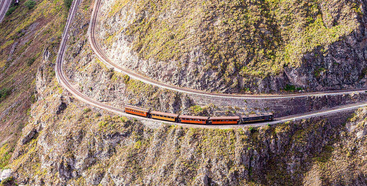 Devil's nose train on mountains
