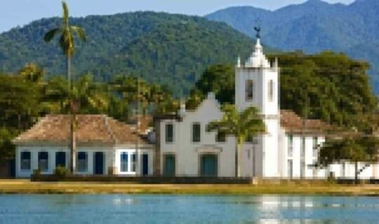 paraty-historic-church-at-edge-of-water