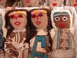 ecuador-souvenirs-from-south-america