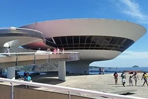 MAC Contemporary Art Museum Oscar Niemeyer City Tour
