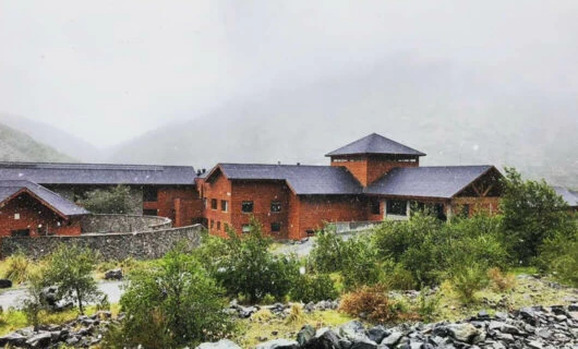 Exterior of Noi Puma lodge