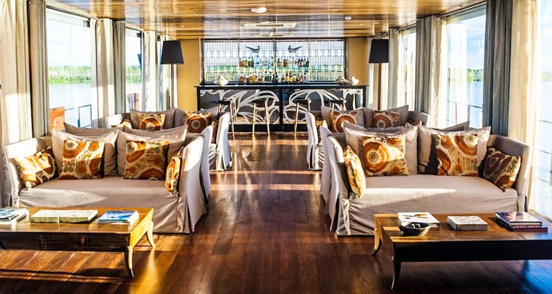 Lounge of Aria Amazon cruise ship