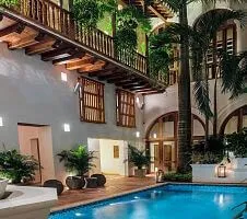 unique pool bungalow