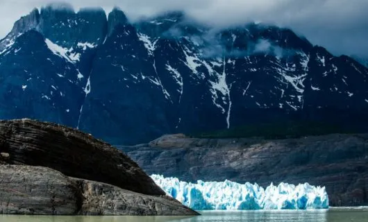 Grey Lake glacier in front of mountain