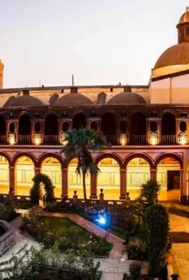 Courtyard of building in Lima City, tours here are often loved by our guests.
