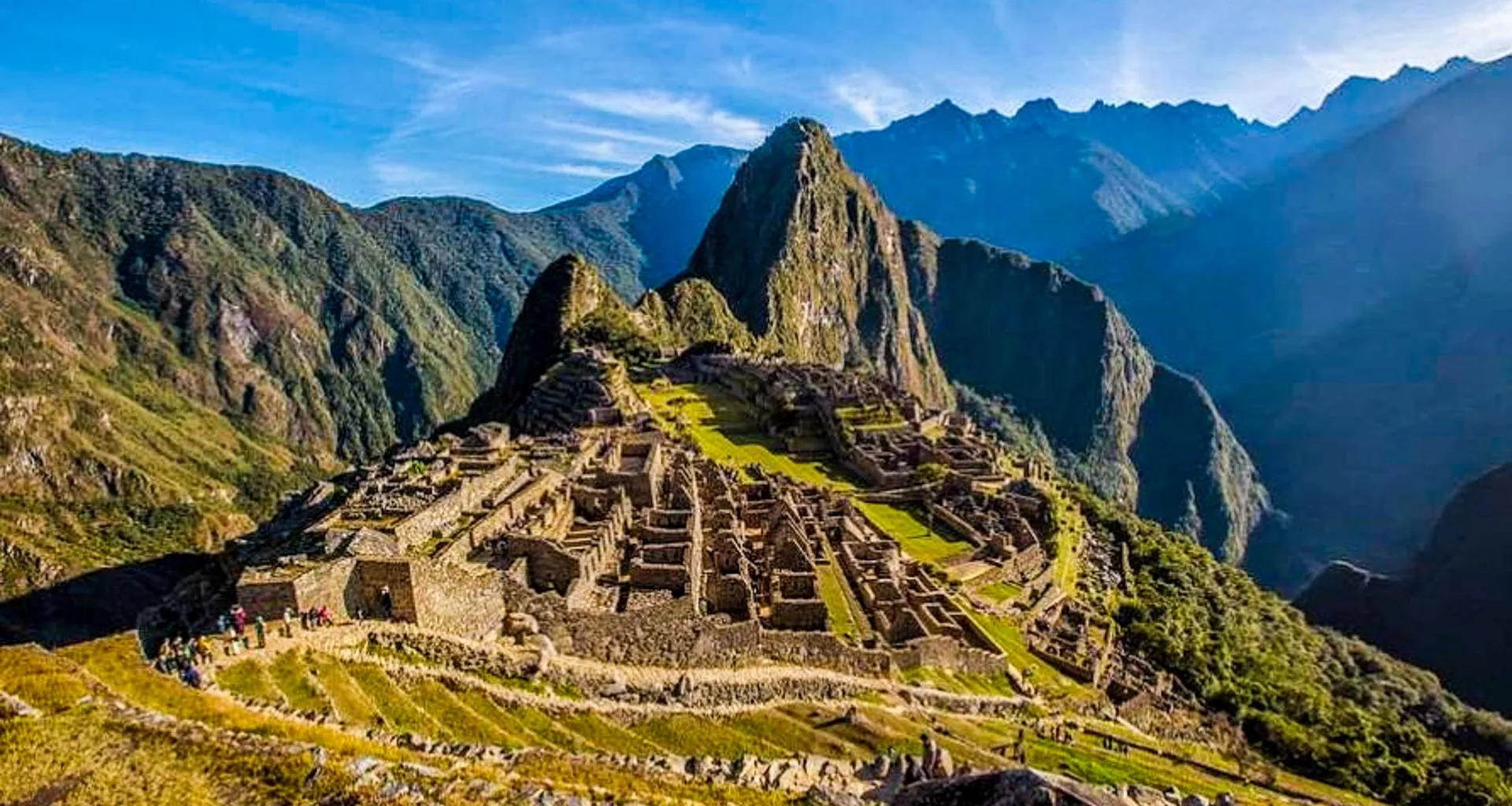 Machu Picchu ruins and vistas