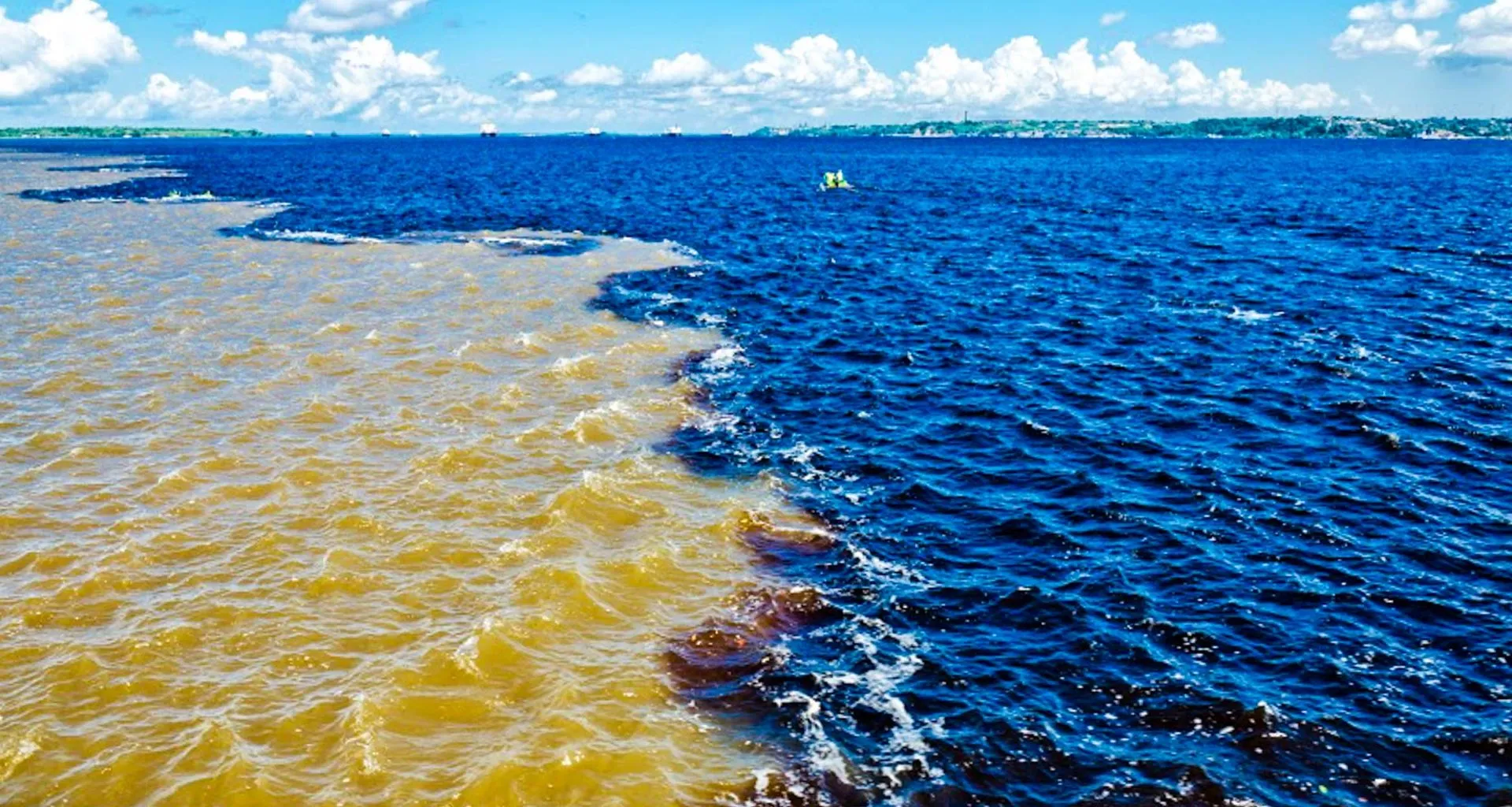 Line between colors at the Meeting of the Waters