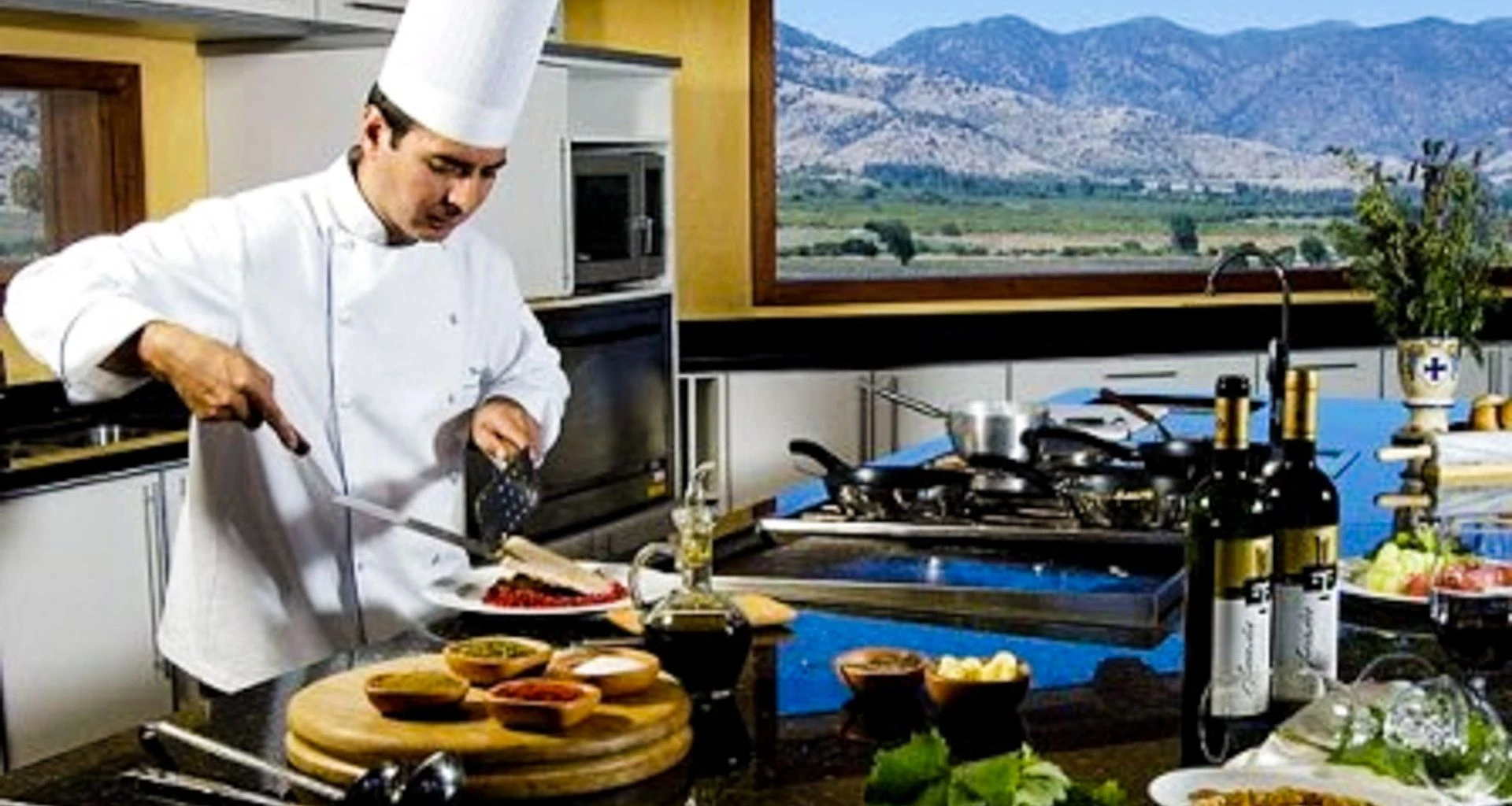 Chef makes meal in Mendoza