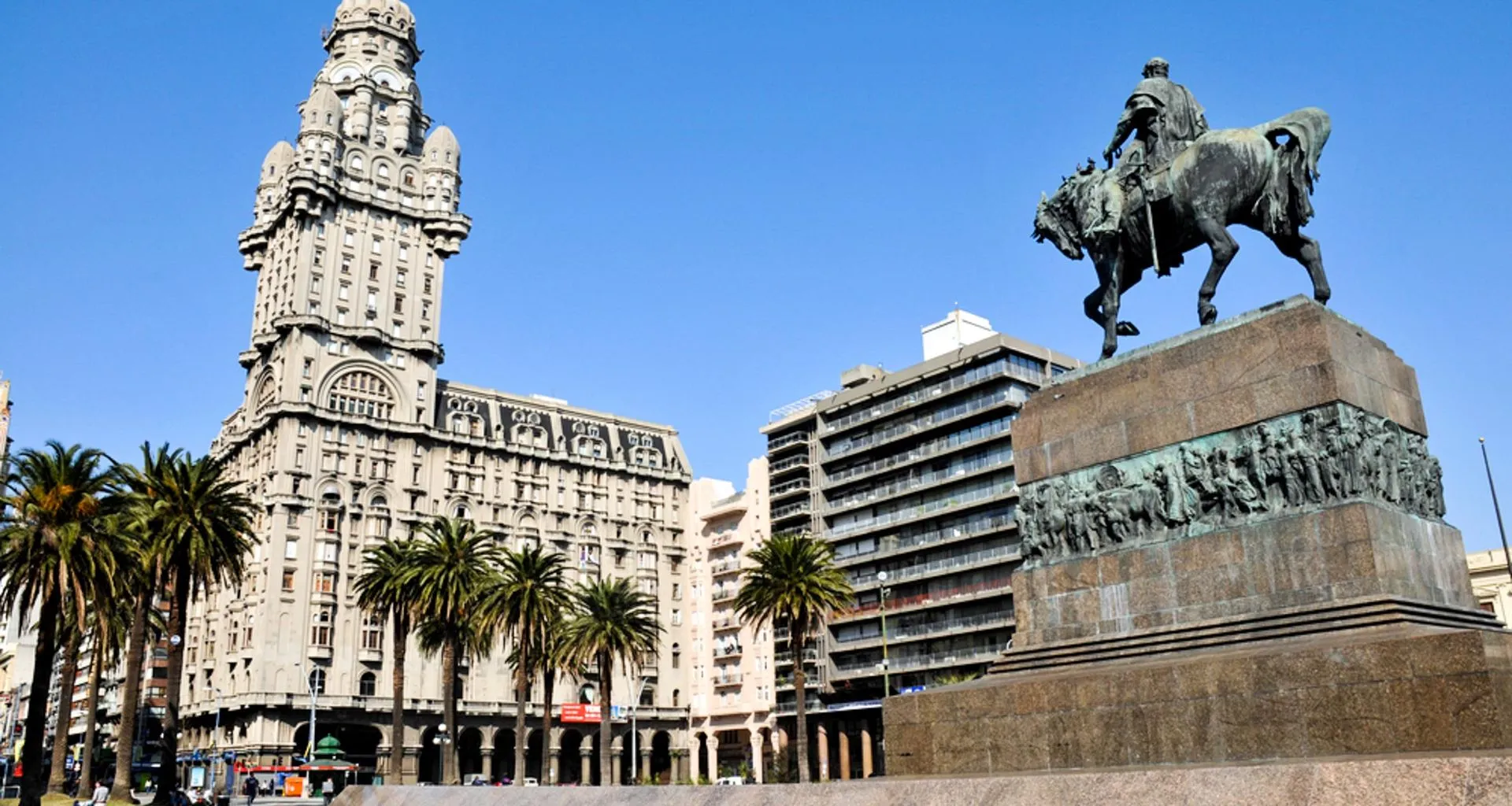 State in plaza of Montevideo, Uruguay