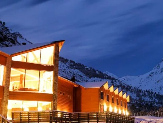 Noi Puma Lodge exterior