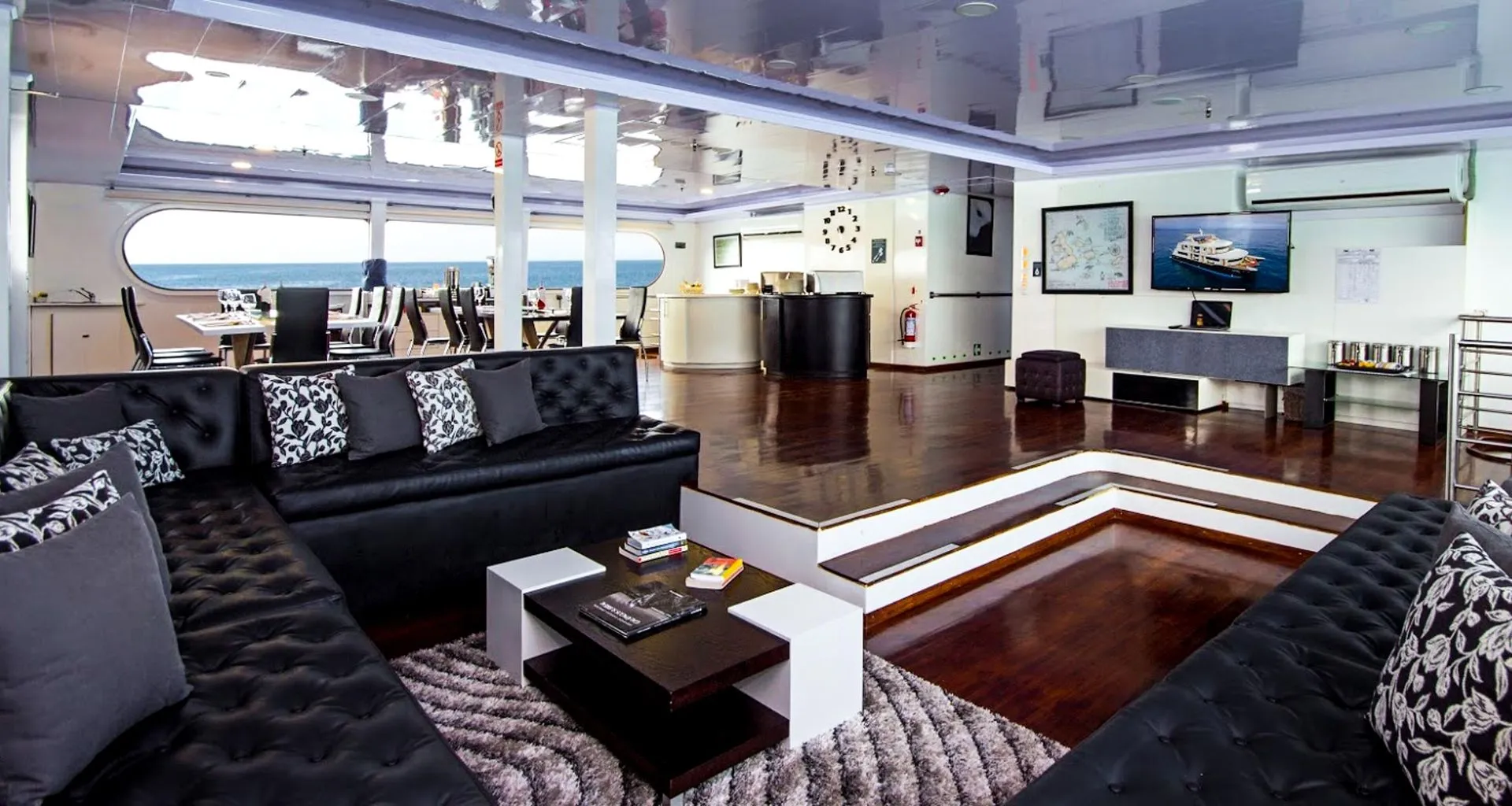 Lounge of Petrel cruise ship