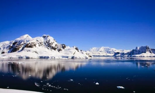 Snowy mountains in Antarctica ocean