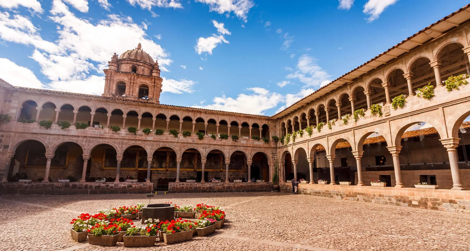 temple of the sun courtyard