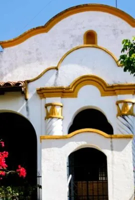 White building in Asuncion, Paraguay