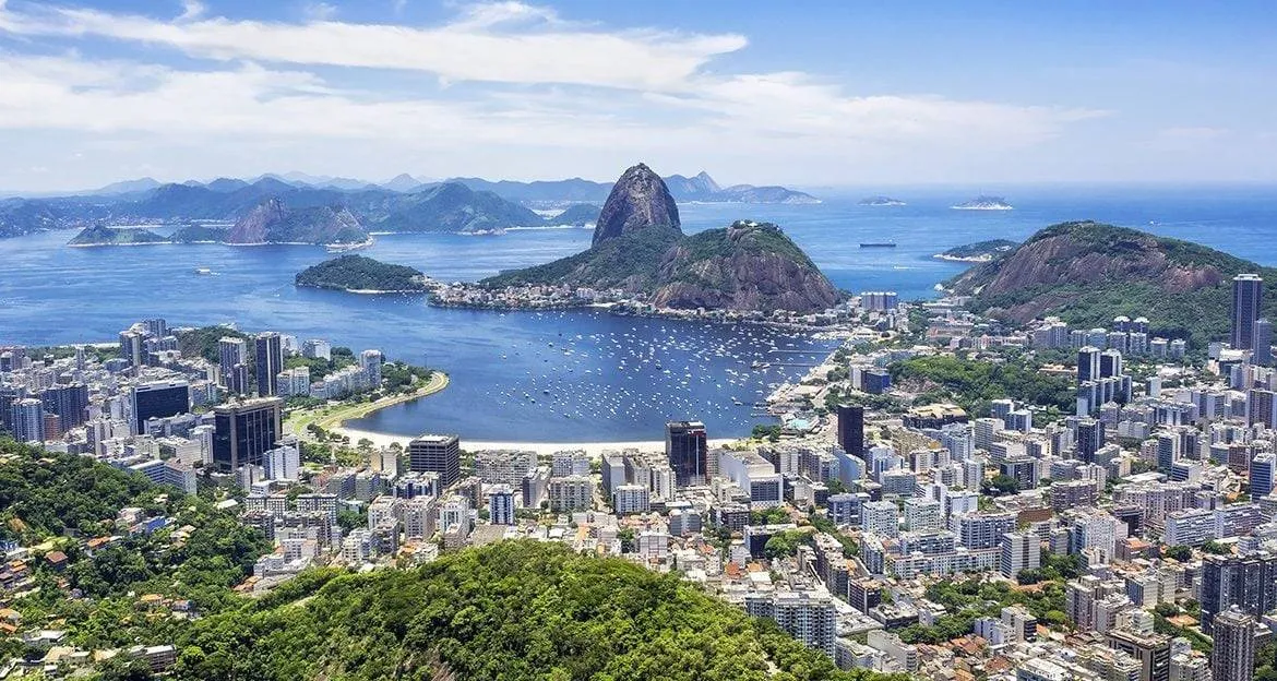 amazing-view-over-rio-and-sugarloaf-mountain