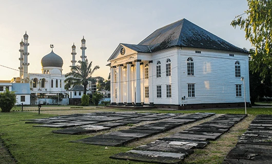 old-government-buildings-and-square