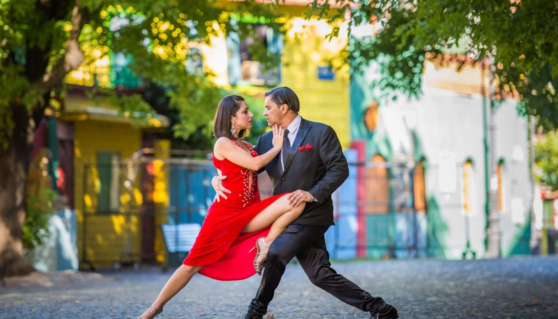 Buenos aires tour visiting tango show in colorful la boca area