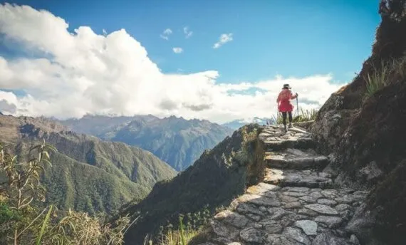 woman hiking the inca trail