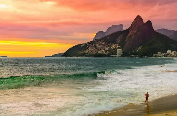Wonderful sunset on Ipanema Beach