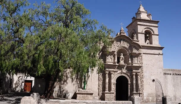 colonial church in yanahuara neighborhood