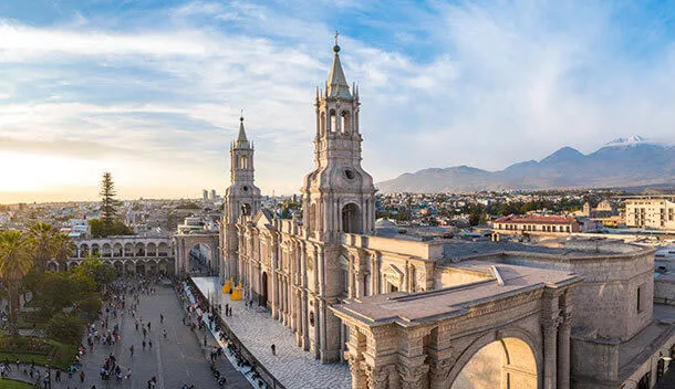 side view of plaza de armas arequipa