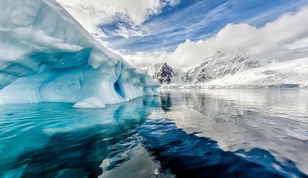 icerbergs floating in antarctica