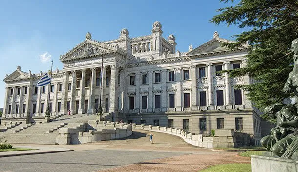 montevideo government palace