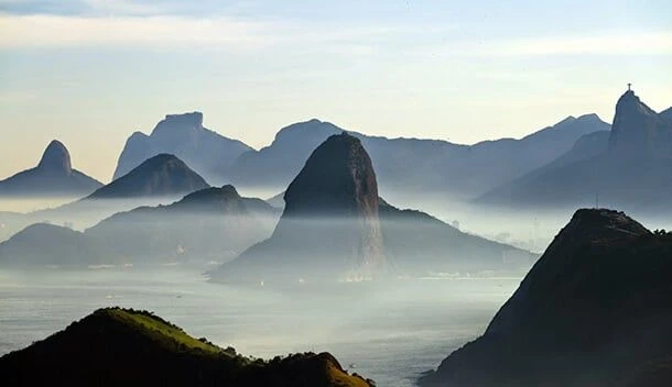 view of rio de janeiro mountains from niteroi