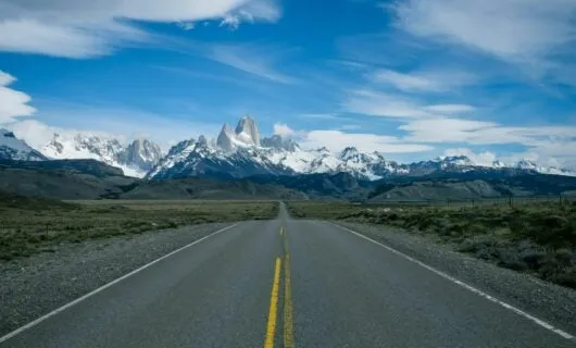Road view of cerro chalten